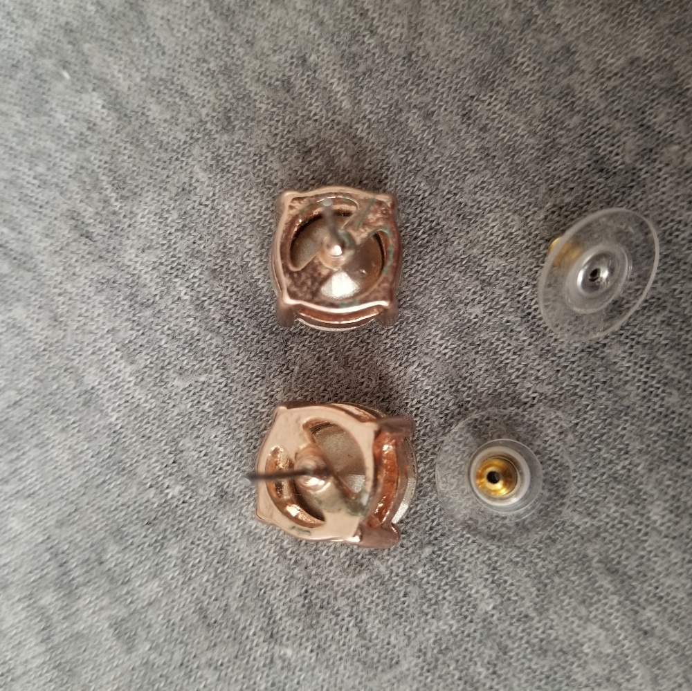 Earrings - Picture 3 of 3
